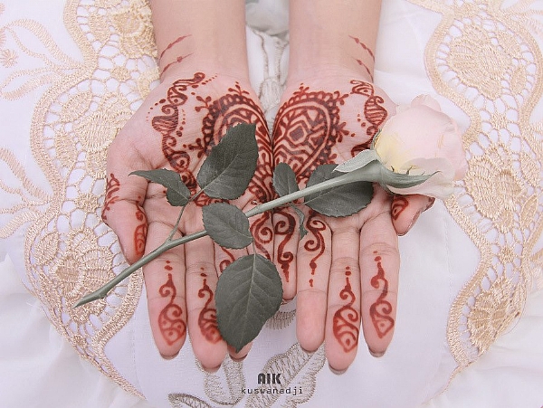 Cari Wedding Nail Art Semarang Kuku Palsu Tercantik Oleskan Nail Glue Lem Kuku Secara Menyeluruh Di Palsu Rekatkan Ke Kamu Dan Hold Sekitar 2 Menit Supaya Menempel Sempurna
