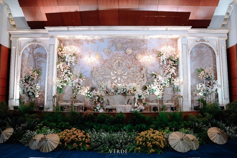 Entertainment: Kana Entertainment I Foto Liputan: Verde I Decoration: Sentra Bunga Decor