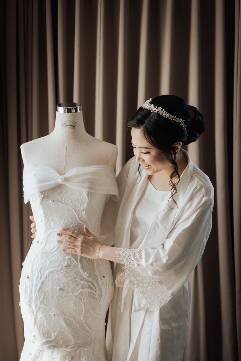 Luminous Bridal Boutique International 
