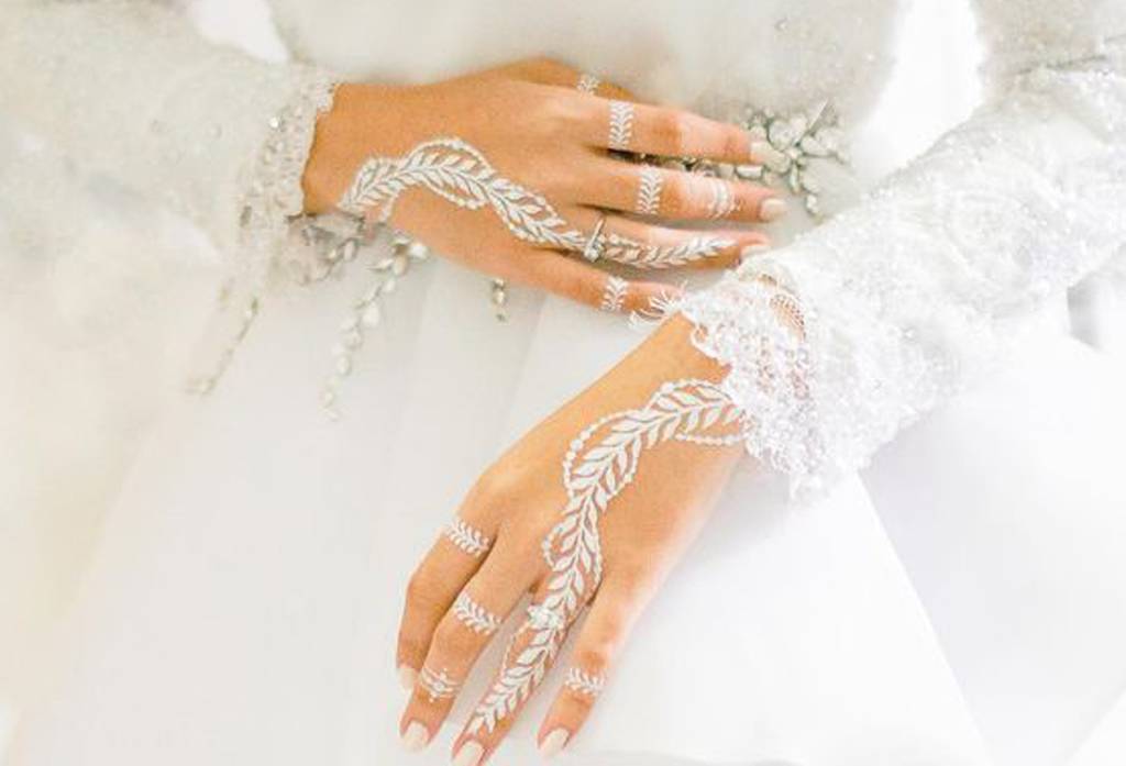 Aneka Desain Henna Untuk Pengantin  Weddingku com