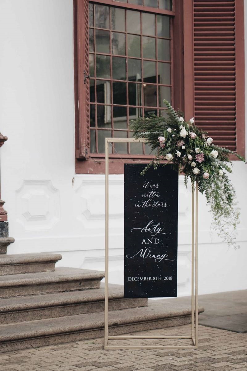Rustic Wedding under Clear Tent for Andy & Winny 9