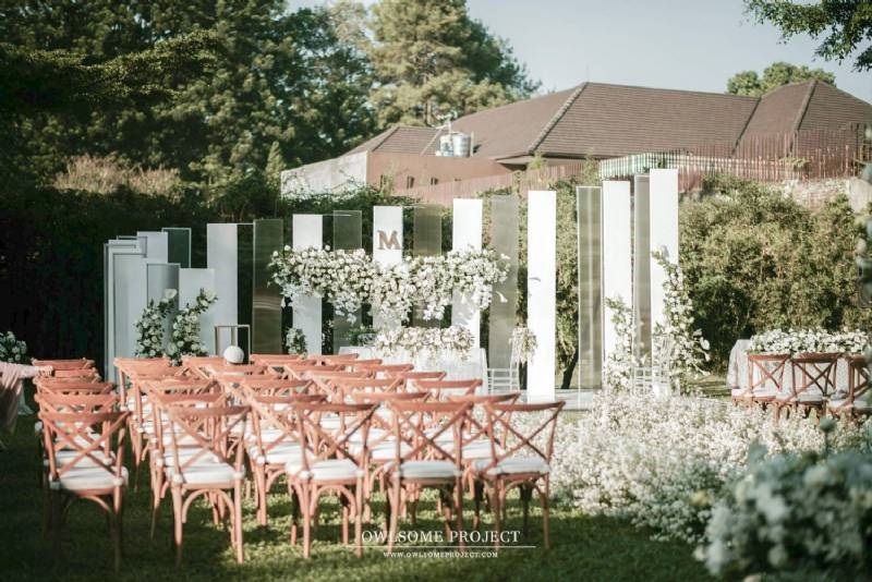 The Modern and Elegant Wedding Ceremony of Monica and Allen