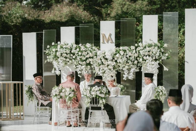 The Modern and Elegant Wedding Ceremony of Monica and Allen 8