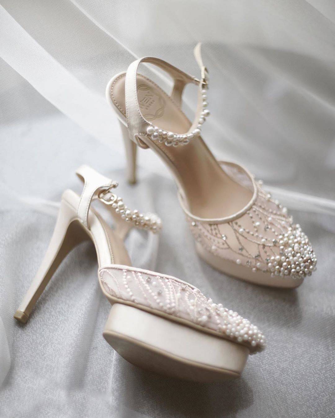 Wen Custom Bridal Shoes Home Weddingku Com