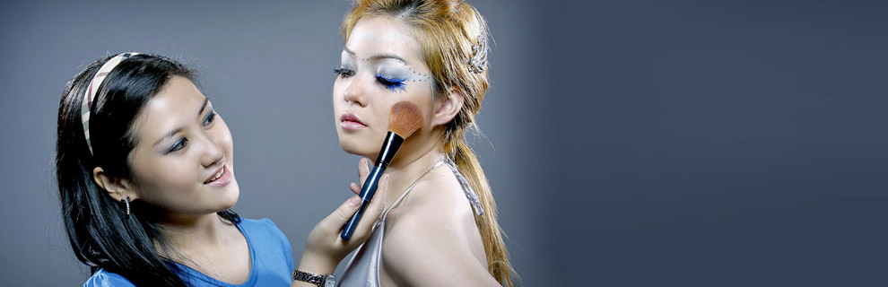 Melia Setiawan Professional Make Up