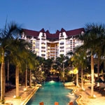 Novotel Surabaya Hotel & Suites