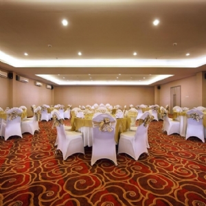 Hotel Neo Candi Semarang