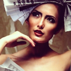 Nesha Kinanti Profesional Make Up Artist