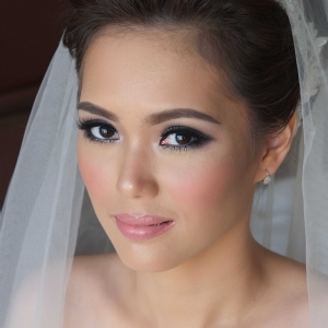 Makeup by Virry Christiana