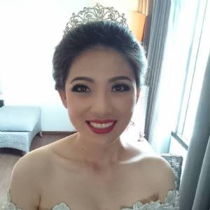 Olivia Gozali (prof Mua)