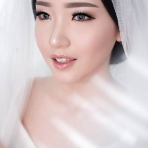 Makeup by Vivi Nidia