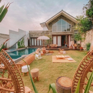 Villavi by Milandbay