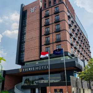 Fieris Hotel