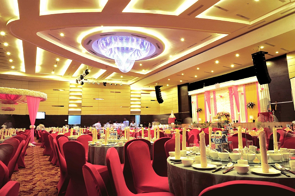 Grand Central Hotel Pekanbaru Home Weddingku Com