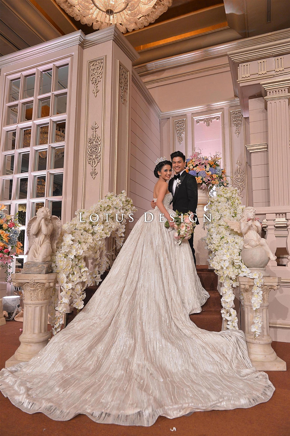 Lotus Design Koleksi Foto Dekorasi Glenn Alinskie Chelsea Olivia Weddingku Com