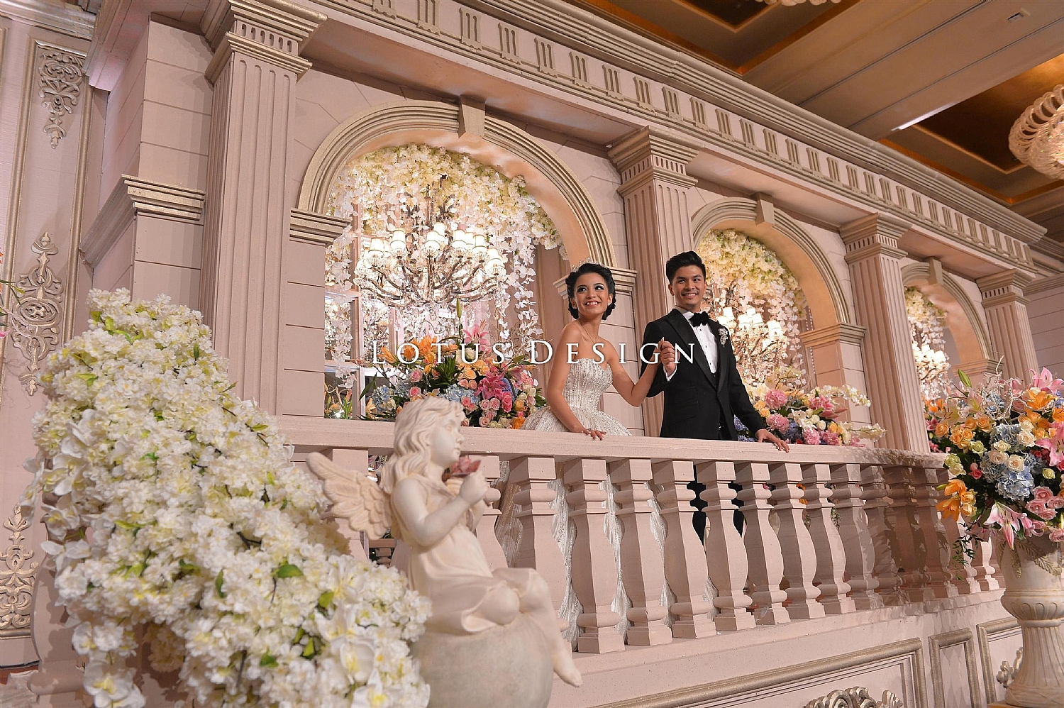 Lotus Design Koleksi Foto Dekorasi Glenn Alinskie Chelsea Olivia Weddingku Com