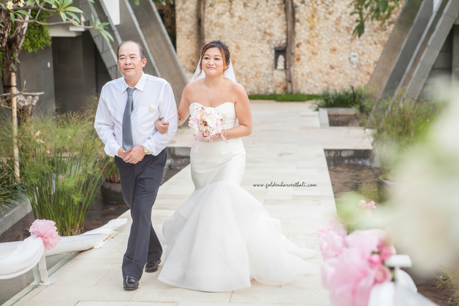 Dewa Dewi Chapel Bali Wedding 7