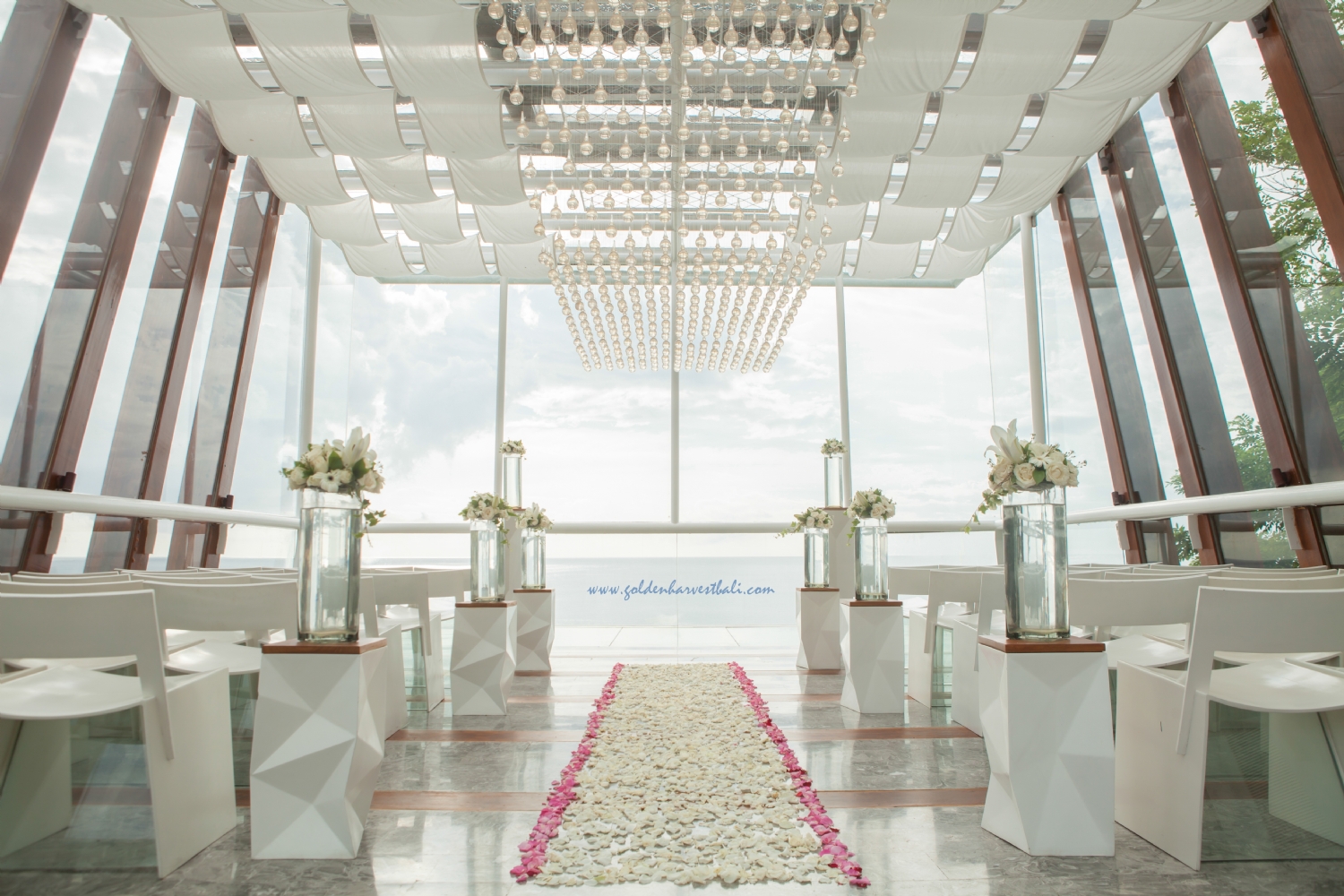 Dewa Dewi Chapel Bali Wedding 4