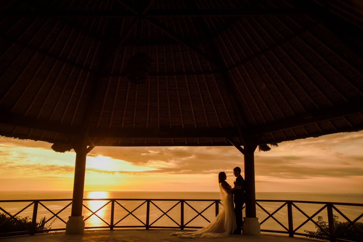 Rachel & Omid gorgeous vintage-rustic wedding at beautiful villa in Bali 8