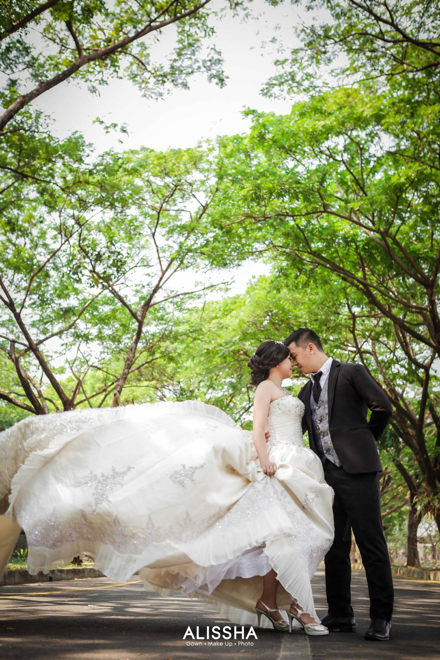 Alissha Bride Bridal House Boutique Gallery Weddingkucom