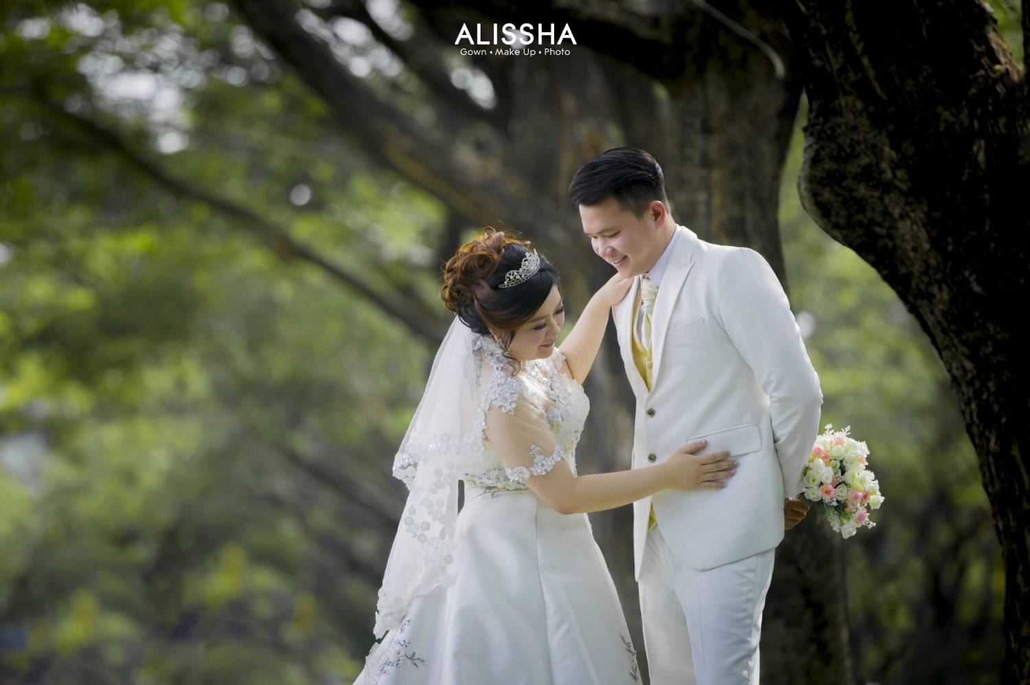 Alissha Bride Bridal House Boutique Gallery Weddingkucom