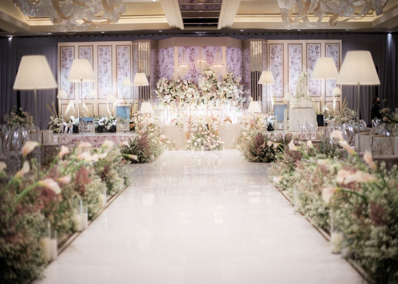 Venue: Ayana MidPlaza Jakarta I Foto Liputan: Reynard Karman Photography I Wedding Cake: Ivoire Wedd