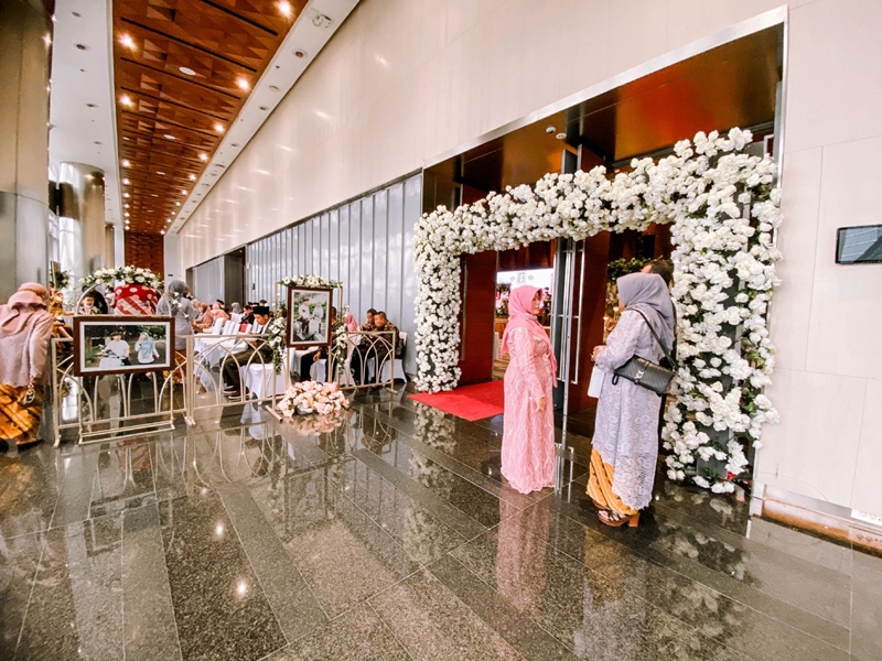 The Wedding of Dina & Djatmiko 13