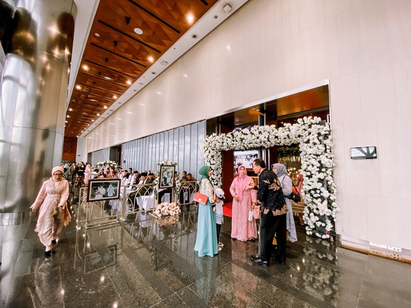 The Wedding of Dina & Djatmiko 15