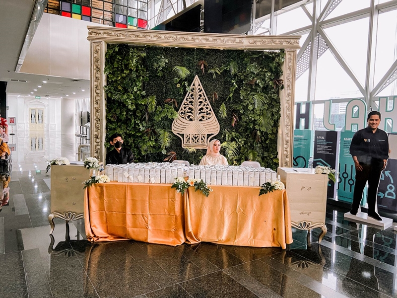 The Wedding of Dina & Djatmiko 17