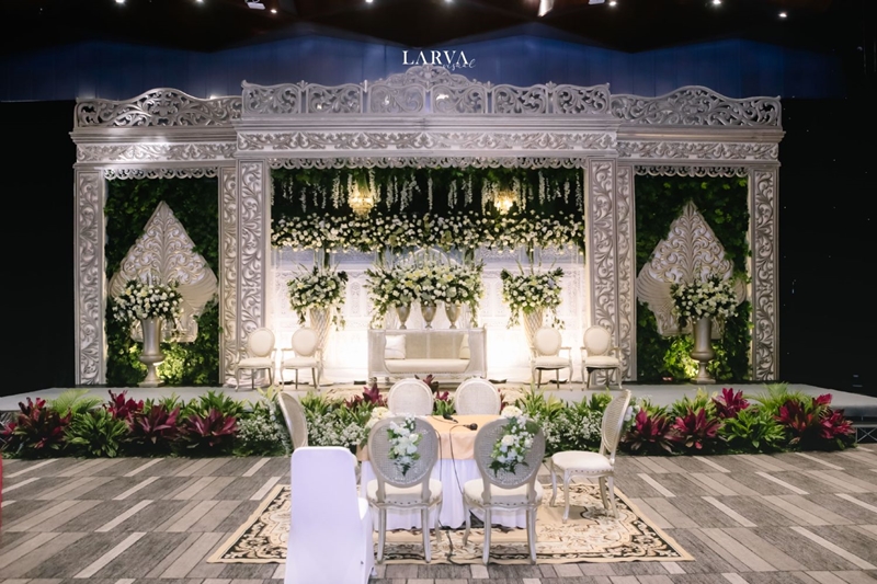 The Wedding of Dina & Djatmiko 6