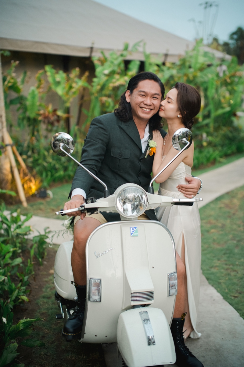 Venue : Bali Beach Glamping | Gaun Pengantin : Tanzilia | Jas Pengantin : Be Brillington