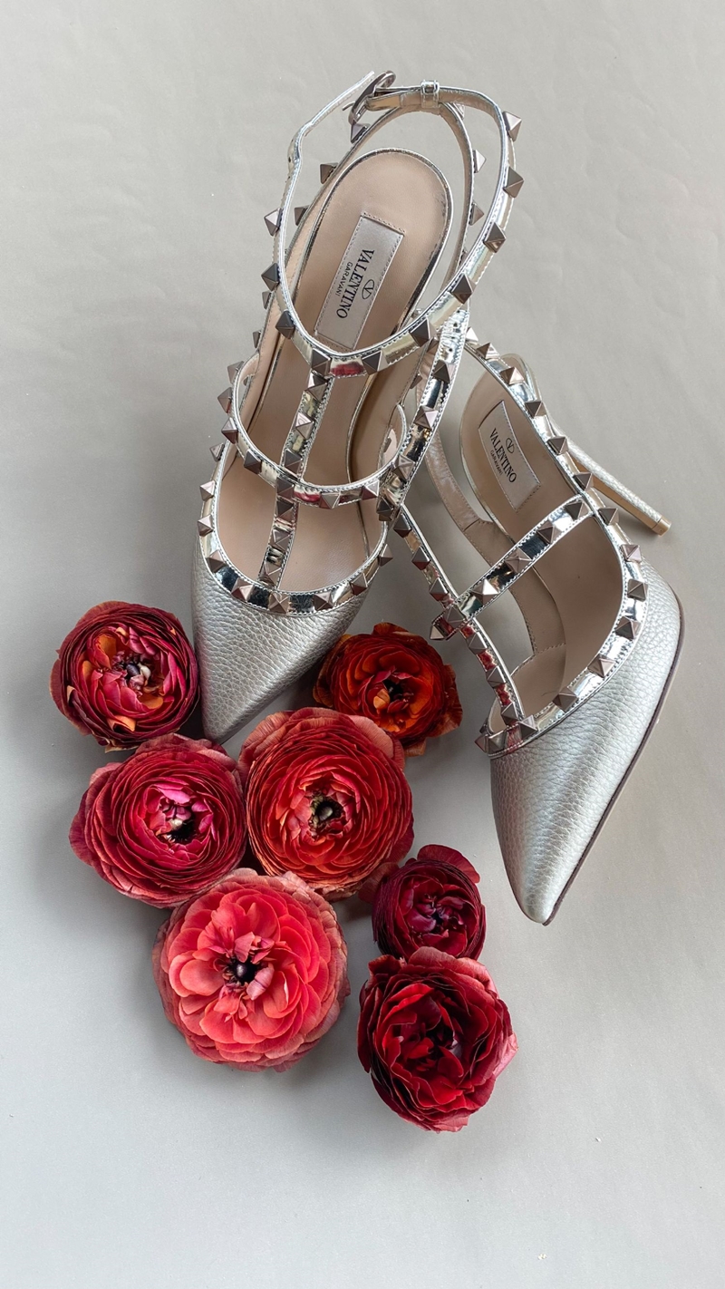 Souvenirs & Gift: Kurniawan Ho Wijaya I Wedding Stylist: Behind The Vows I Wedding Accessories: Rina