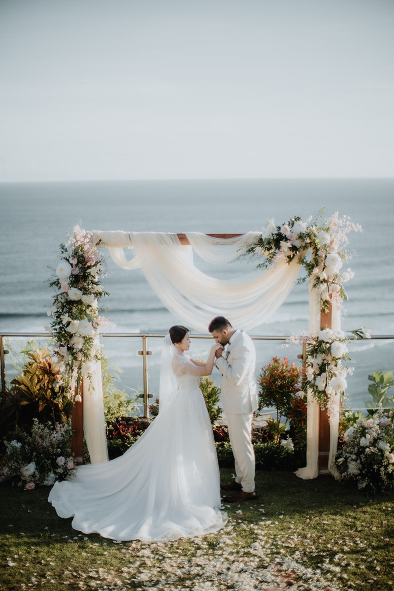 Venue: Villa Maiara Bali - Ocean View Wedding Venue I Foto Liputan: Arya Wedding Films I Decoration:
