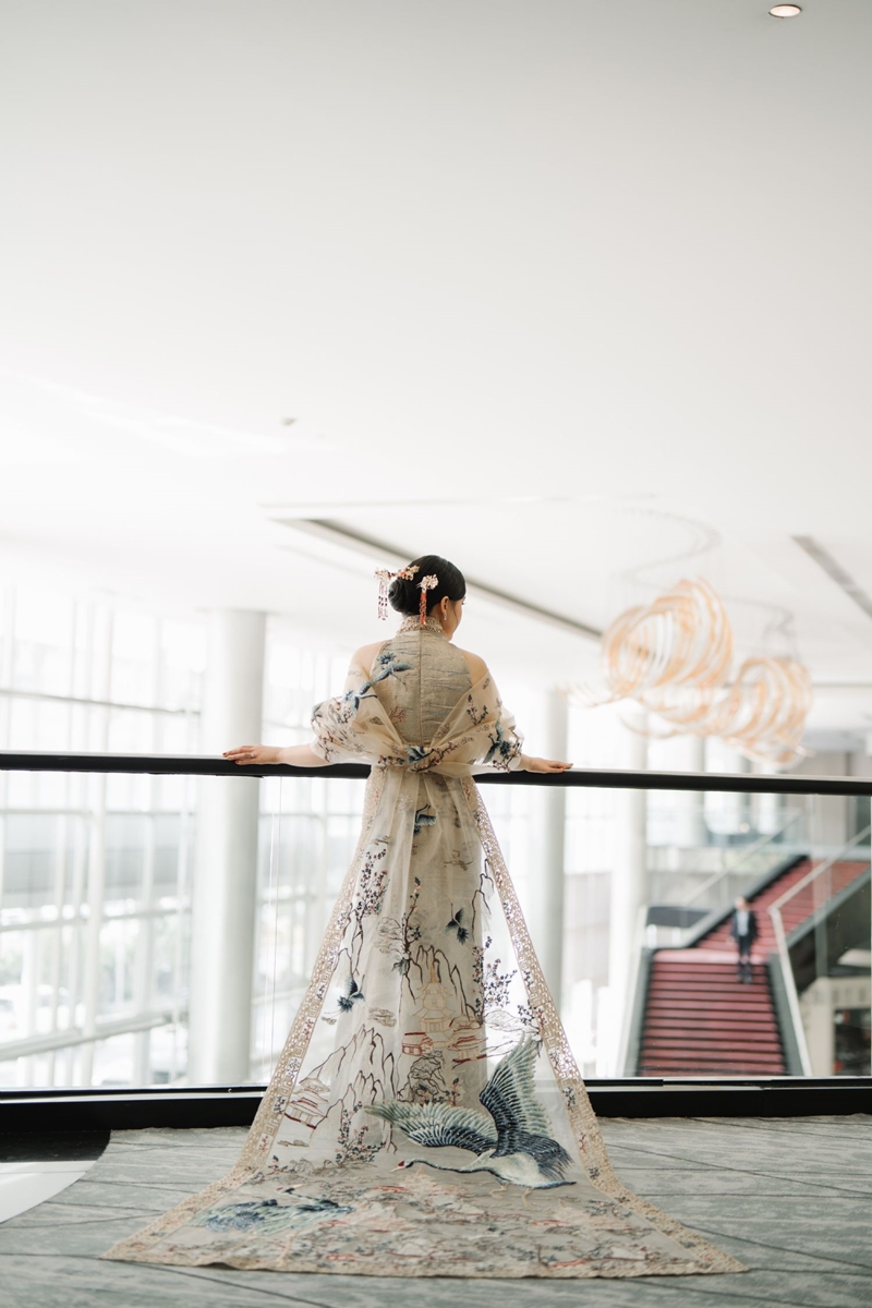 MUA: Sellalim.makeup I Venue: Pullman Jakarta Indonesia Thamrin CBD I Wedding Cake: Grin Per Gram I 