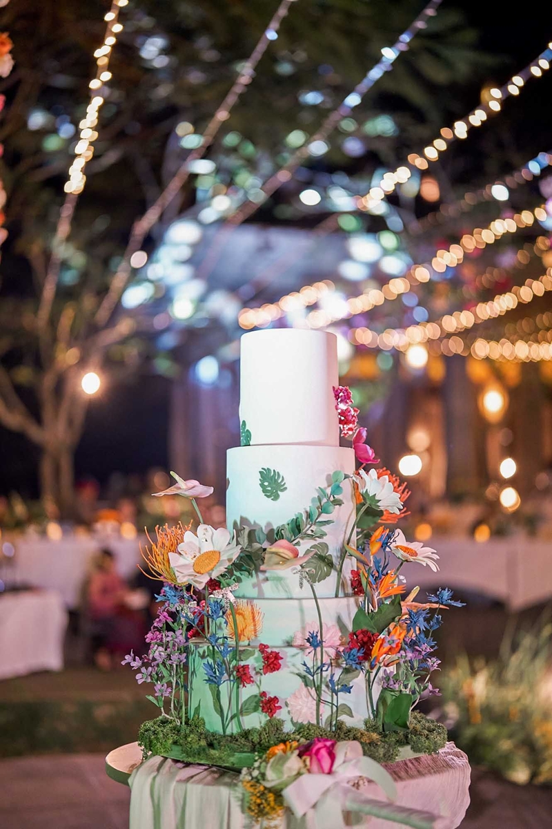Venue: Maya Ubud Resort & Spa I Decoration: Cloris Decoration I Wedding Cake: Ivoire Cake Design