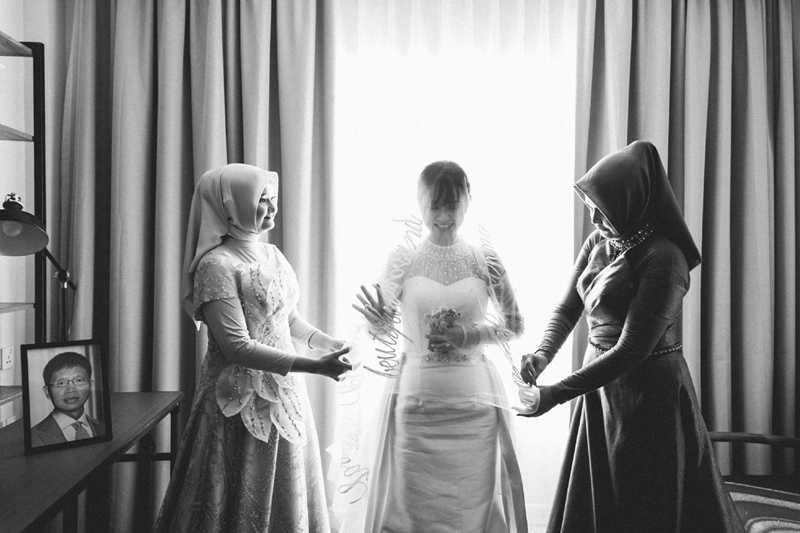 Gaun Pengantin: WuSisters by Vero Wu I Jas Pengantin: SAS designs I Venue: Mercure Jakarta Cikini I 