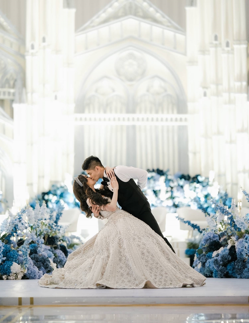 Wedding Planner: dreammaker.wo I Venue: Hotel Indonesia Kempinski Jakarta I Gaun Pengantin: Cynthia 