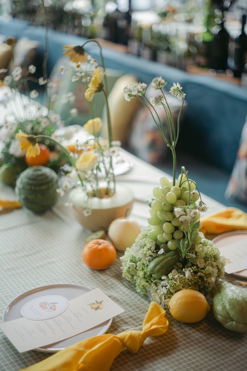 Venue: The Forest at The Veranda I Gaun Pengantin: Stella Lunardy Couture I Wedding Accessories: NOM