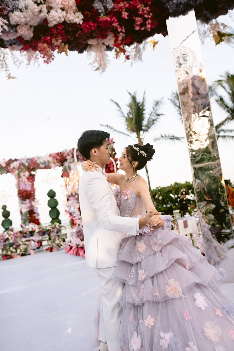 Venue: The Mulia, Mulia Resort & Villas - Nusa Dua, Bali I Gaun Pengantin: Cynthia Tan I Jas Pengant