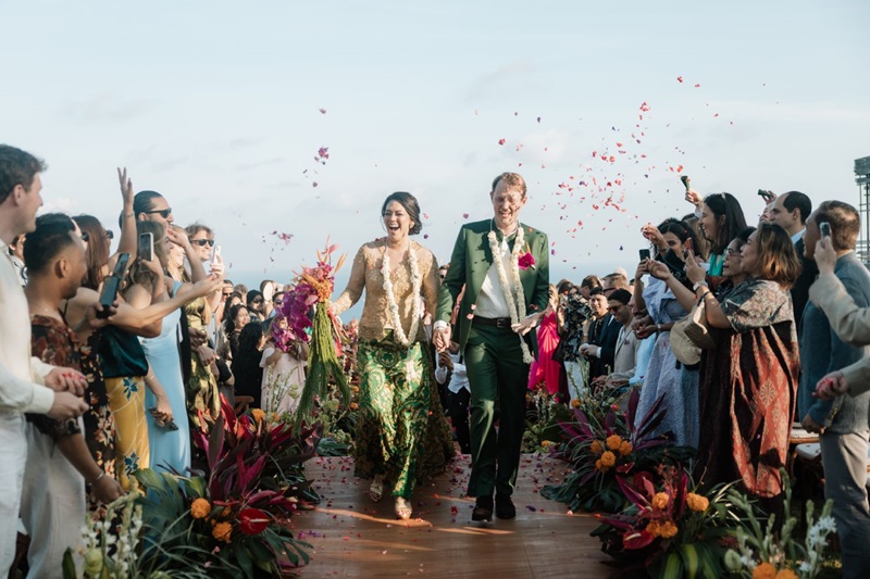 Venue: Alila Villas Uluwatu I Decoration: Silverdust Decoration I Foto Liputan: Iluminen I Entertain