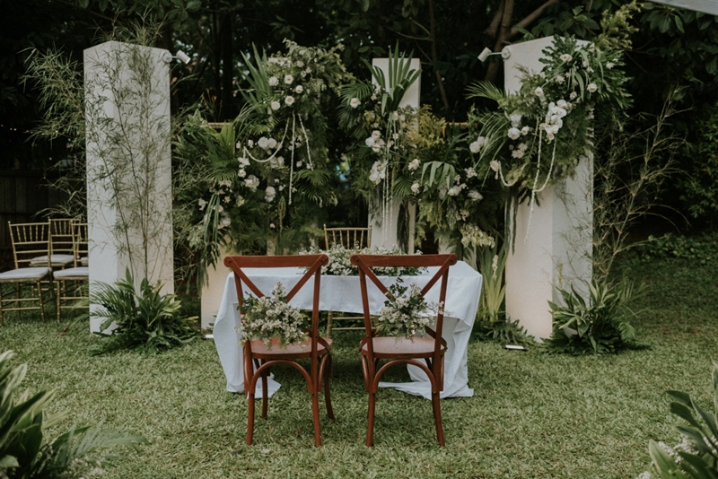 Decoration: Finley Decoration I Wedding Accessories: Tulola Jewelry I Gaun Pengantin: Lemarilila I H