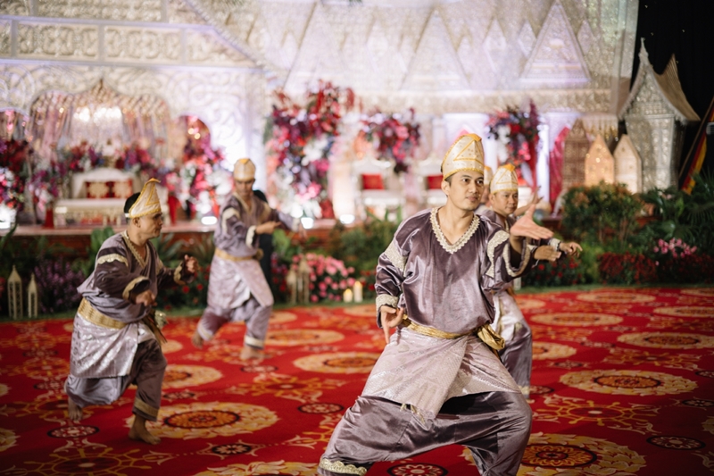 Venue: Balai Samudera I MUA: Maharani Nilla I Gown: Beblooms wedding I Catering: Alfabet Catering I 