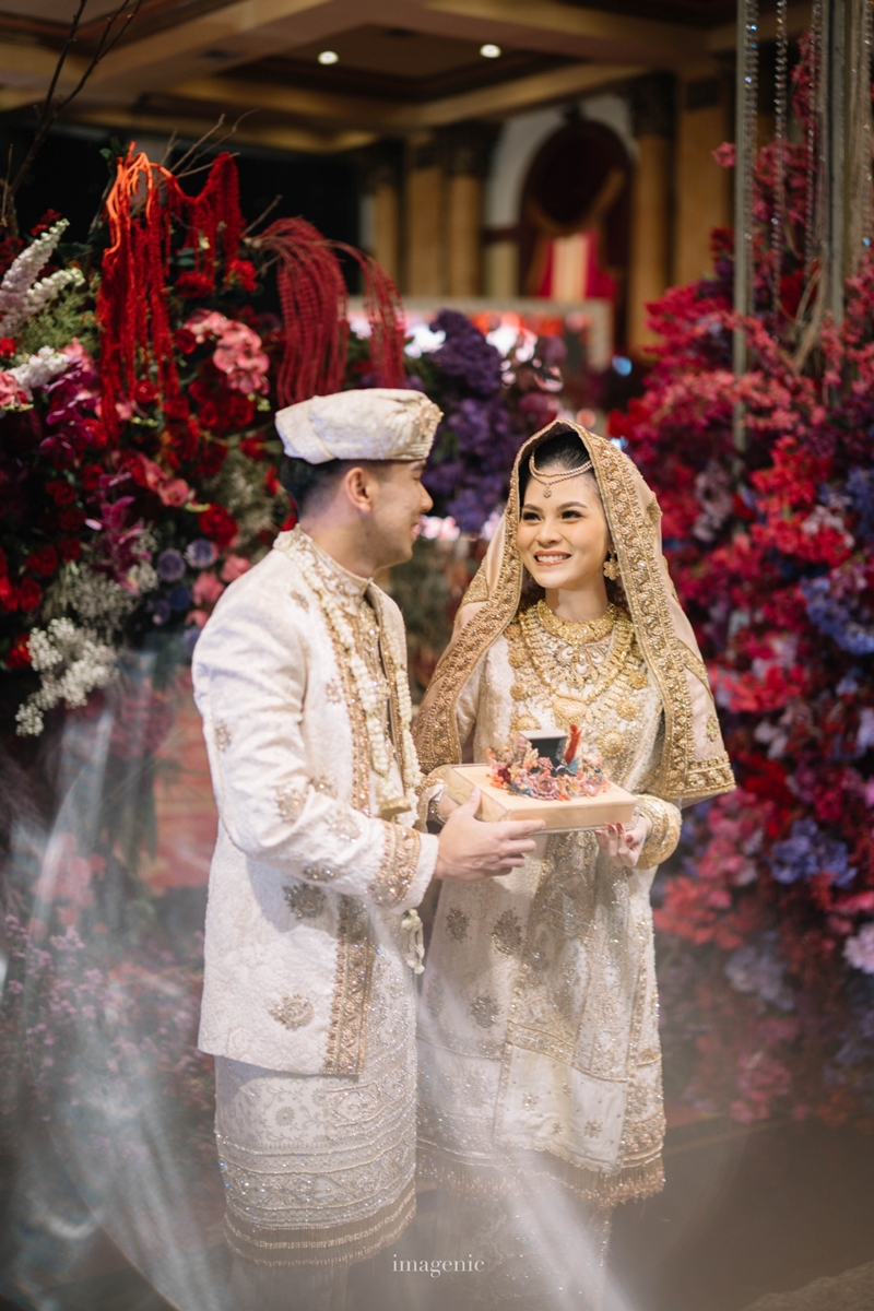 Venue: Balai Samudera I MUA: Maharani Nilla I Gown: Beblooms wedding I Catering: Alfabet Catering I