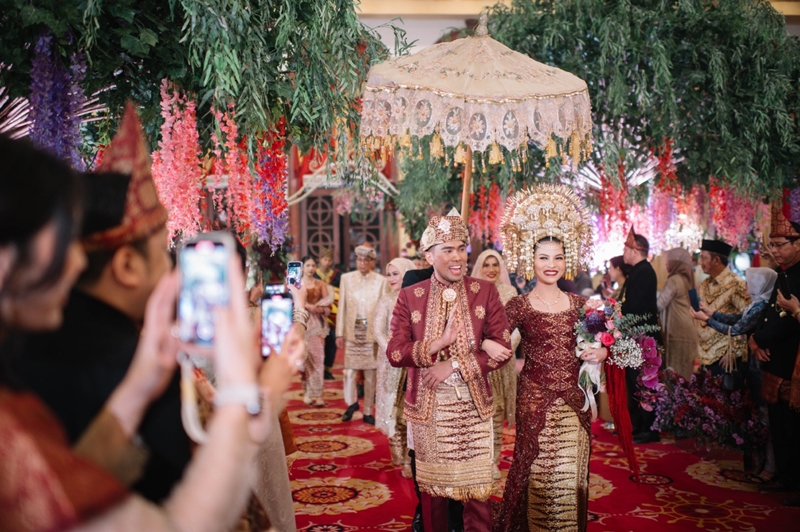 Venue: Balai Samudera I MUA: Maharani Nilla I Gown: Beblooms wedding I Catering: Alfabet Catering I 