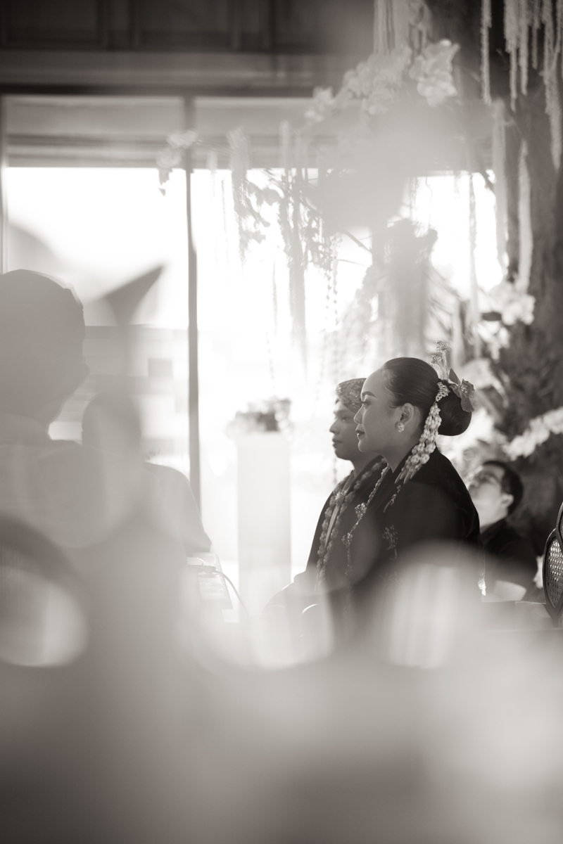 Foto Liputan: Venema Pictures I Lighting: Delight Jakarta I Gown: Widuri I Entertainment: TAF Entert