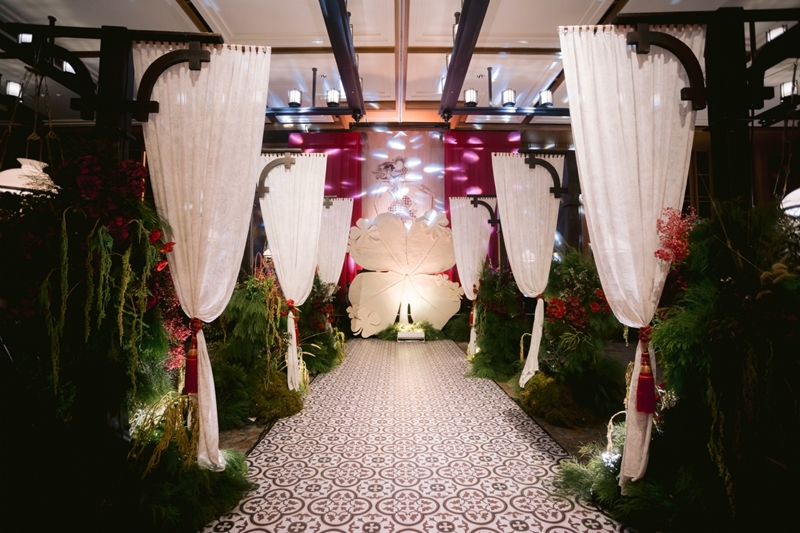 Foto Liputan: Venema Pictures I Lighting: Delight Jakarta I Gown: Widuri I Entertainment: TAF Entert