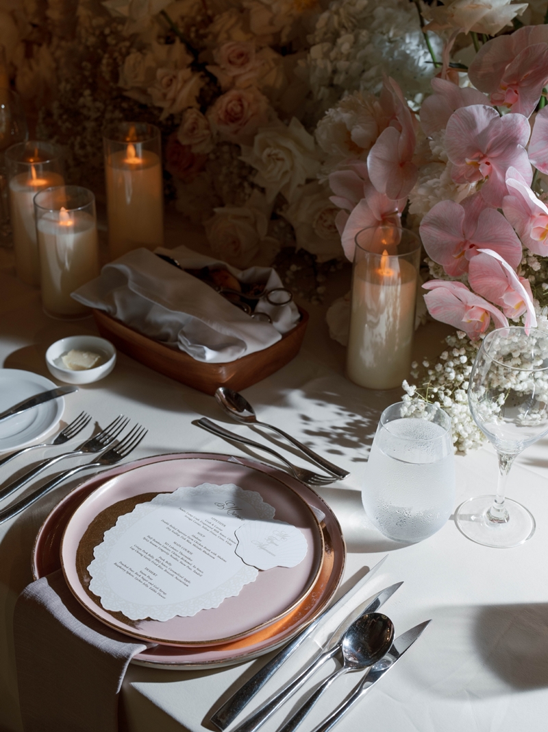 Wedding Stylist: LXE Moments I Photo: Dikha Dheansa I Gown: Yefta Gunawan I Decor: Lotus Design I We