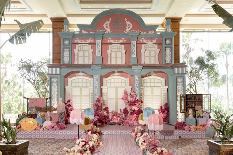 Wedding planner: Majestic Hocus Pocus I Venue: Shangri-La Hotel Surabaya I Wedding cake: Angie`s Cak