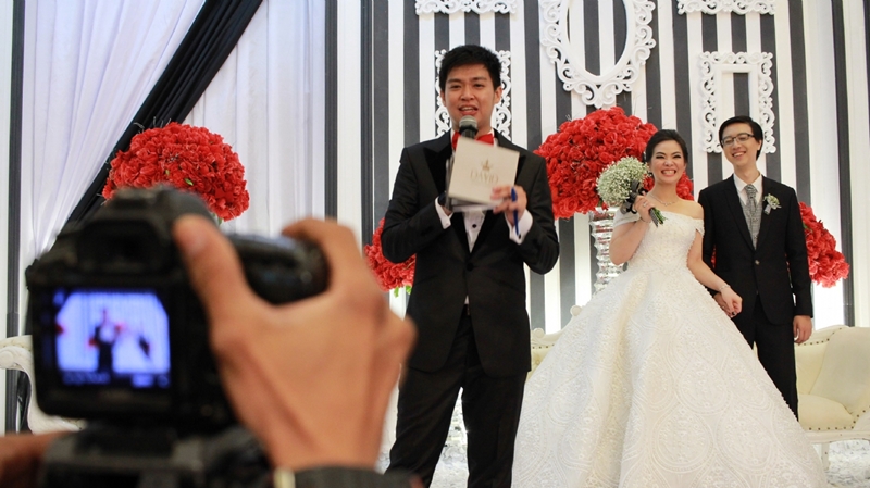 Romantic White and Black Wedding with Anthony Stevven 15