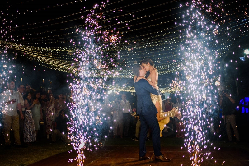 Rachel & Omid gorgeous vintage-rustic wedding at beautiful villa in Bali 19